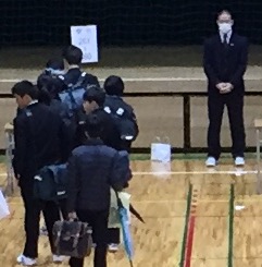 朝早くからの受け付け
